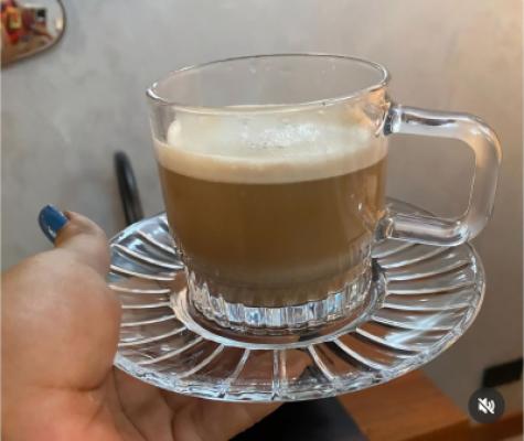 طقم شاي بالطبق ابيض